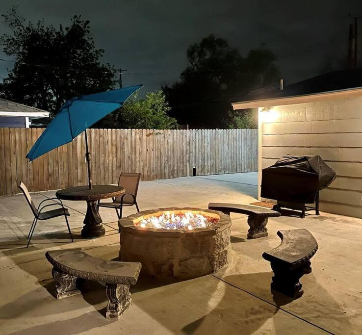 Cozy Haus Relaxing 'Home Base' Wifi Location Close To Town And Rivers, Schlitterbahn, Gruene New Braunfels Kültér fotó